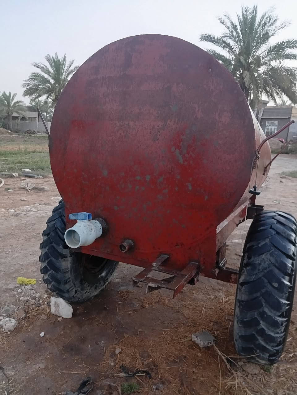للبيع مقطوره مكفول  من غياس ولحيم ***********
