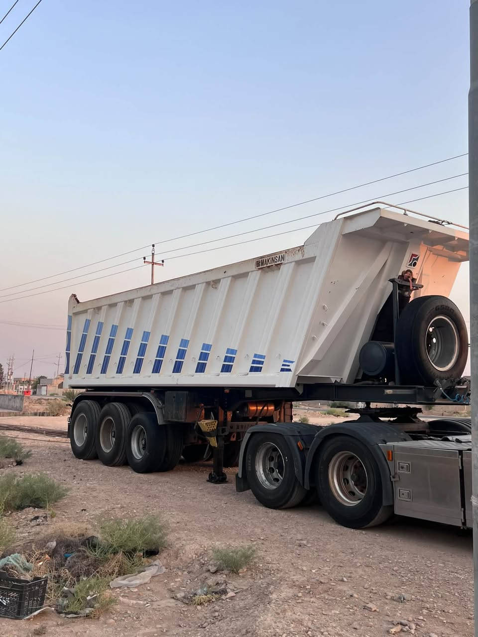 عربانه البيع ماكنيسان موديل2020متريه33مكفوله

‭***********‬

