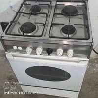 طباخ نضيف جدا ع شغل هوه والفرن رايده 125 وبي مجال مكاني مدينه الصدر 07...