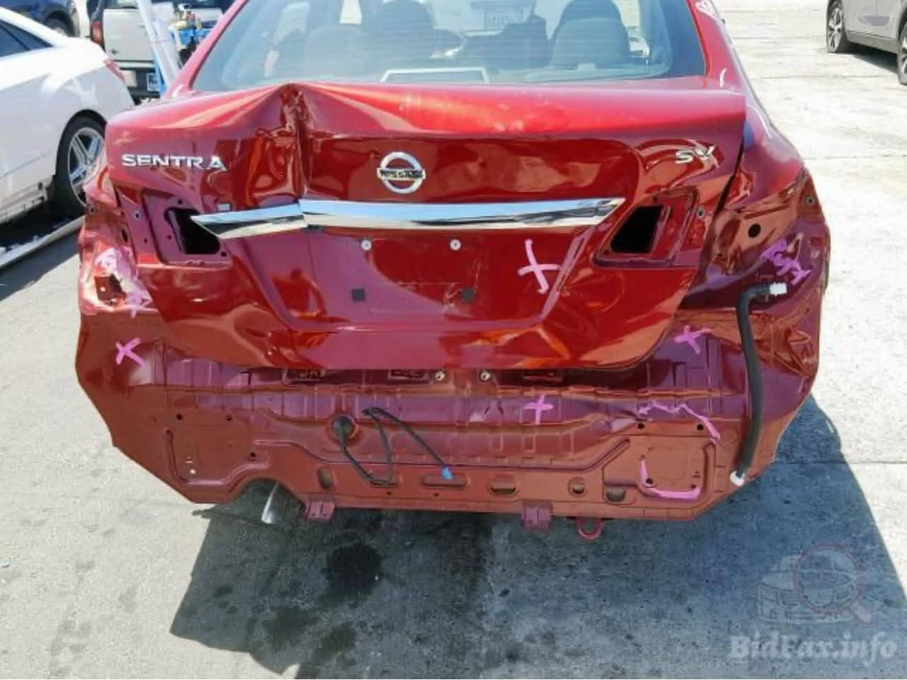 🚗 للبيع – نيسان سنترا

• الموديل: 2019
• الفئة: SV
• المحرك: 1.8
• اللون: ماروني
• الممشى:92 الف كيلو 
• وارد أمريكي

المواصفات:
شاشة كبيرة تدعم Apple CarPlay وAndroid Auto
 كاميرا خلفية
 رادار أمامي
 تشغيل ودخول بصمة
 نظام Eco الاقتصادي
 تبريد لمس مناخي
كروز سرعة
تحكم ستيرن جهتين
صور الحادث بالمنشور وبيها ملاحضات بسيطه محرك كير تبريد كهربائيات تحويل بشرط مكانها الموصل
***********
