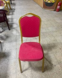 كراسي للبيع  سعر الكرسي 15 ألف بغداد الاعظمية  07768550774