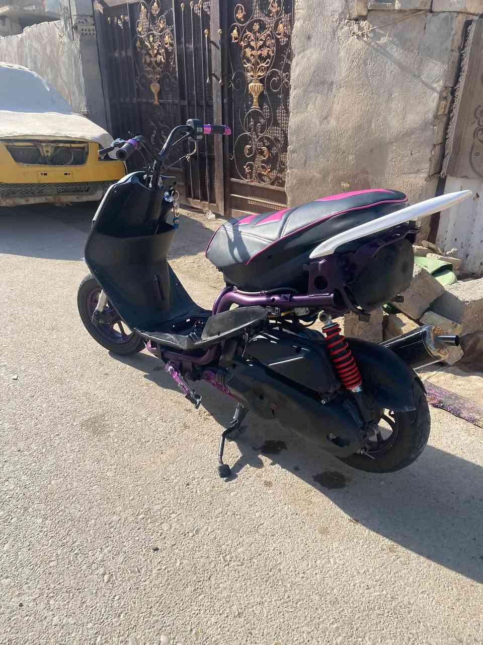 ماكس عدلة للبيع بوشة ٤٩دراجة حلوة ونضيفة احلى من الصورة شلعة معدل خير من الله السعر 425وبيهة مجال العنوان ديالى جديدة الشط رقم ***********
