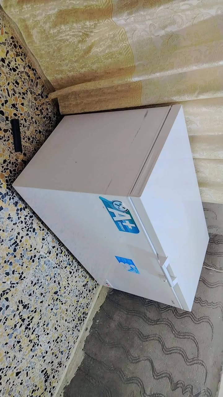 مجمده تركي شركه  اوسكار البيع ماطور وفريز جدد 350الف ضمان سنه مكاني النجف ***********
