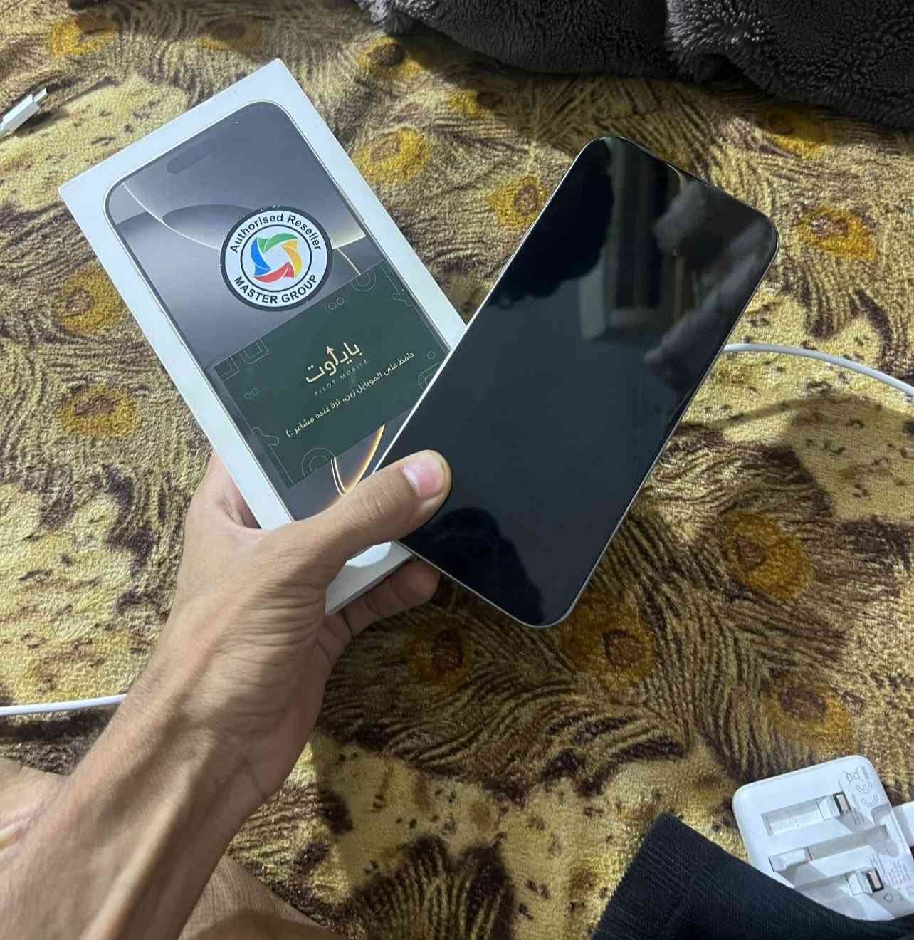 16 بروماكس شرق اوسط وتر ضمان ماستر ذاكره256 بطاريه89 كارتونه الاصليه  سعره1180 رقم***********
