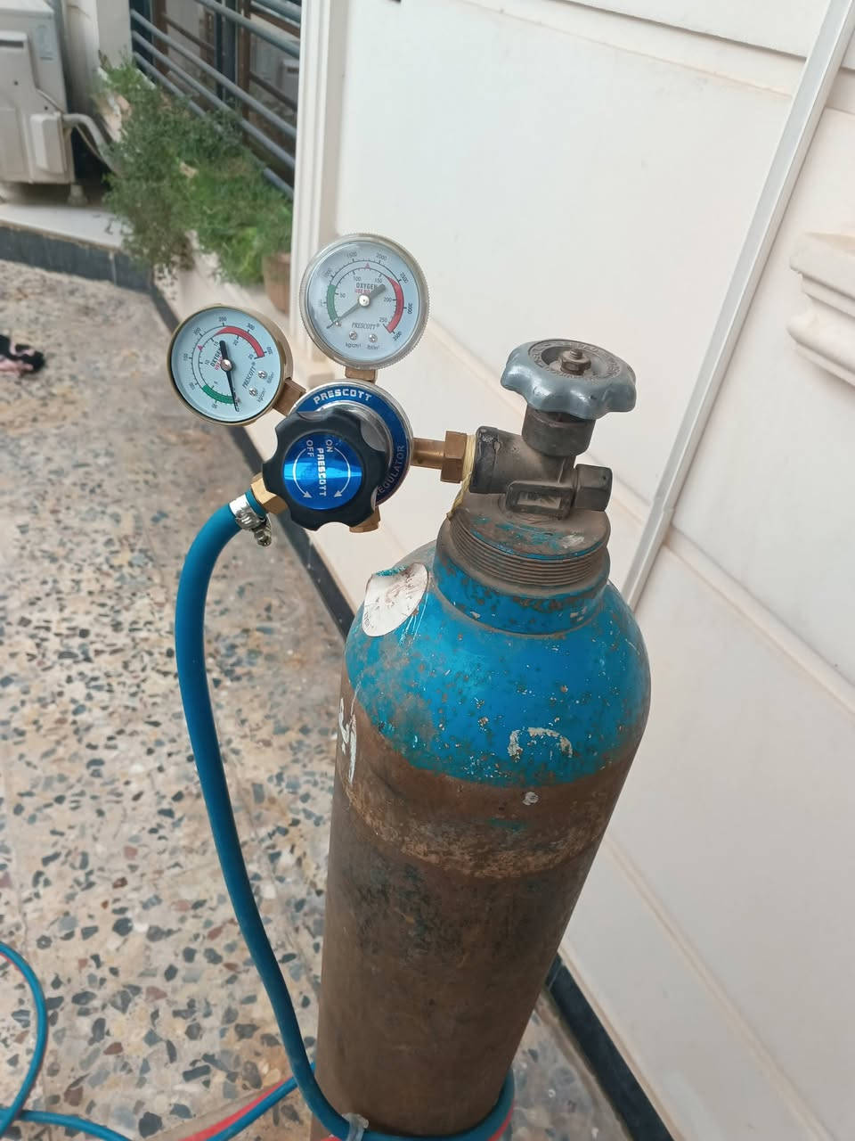 يدة لحام وبطل اوكسجين  السعر 150بغداد السريدات ***********
