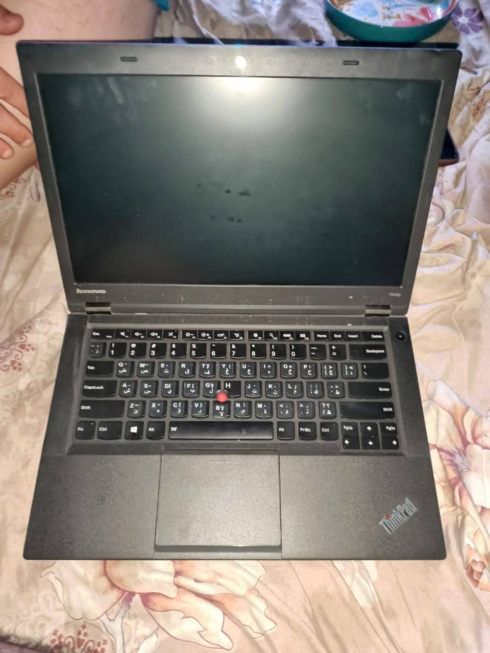 السلام عليكم لابتوب Lenovo للبيع نضيف مواصفاتة داخل الصور  السعر 225 اخذتة قبل فترة وهسة اريد ابيعة اخدتة ب250 المكان بغداد حي النصر ***********

نص مكتوب في الصور:
- About Your PC is monitored and protected. See details in Windows Security Device specifications Device name DESKTOP-R35I5NI Processor Intel(R) Core(TM) i5-4300M CPU @ 2.60GHz 2.59 GHz Installed RAM 8.00 GB (7.69 GB usable) Device ID 9440C904-6FEA-4BCB-8496-D27C3FC2AFE5 Product ID 00331-10000-00001-AA952 System type 64-bit operating system, x64-based processor Pen and touch Touch support with 2 touch points Copy Rename this PC Windows specifications Edition Windows 10 Pro Version 22H2 Installed on 3/27/2025 OS build 19045.5608
- Product ID 00331-10000-00001-AA952 System type 64-bit operating system, x64-based processor Pen and touch Touch support with 2 touch points Copy Rename this PC Windows specifications Edition Windows 10 Pro Version 22H2 Installed on 3/27/2025 OS build 19045.5608 Experience Windows Feature Experience Pack 1000.19061.1000.0 Copy Change product key or upgrade your edition of Windows Read the Microsoft Services Agreement that applies to our services Read the Microsoft Software License Terms
- Display
- Brightness and color
- Change brightness for the built-in display
- Night light
- Off
- Night light settings
- Windows HD Color
- Get a brighter and more vibrant picture for videos, games and apps that support HDR.
- Windows HD Color settings
- Scale and layout
- Change the size of text, apps, and other items
- 100% (Recommended)
- Advanced scaling settings
- Display resolution
- 1366 x 768 (Recommended)
- Display orientation
- Storage Sense can automatically free up space by getting rid of files you don't need, like temporary files and content in your recycle bin.
- Configure Storage Sense or run it now
- Local Disk (C:) - 237 GB
- 45.7 GB used
- 192 GB free
- This is how your storage is used and how you can free up space.
- Apps & features
- 16.7 GB
- Uninstall unused or undesired apps & features
- Other
- 1.15 GB
- Manage other large folders
- Temporary files
- 0.99 GB
- Choose which temporary files to remove
- Show more categories