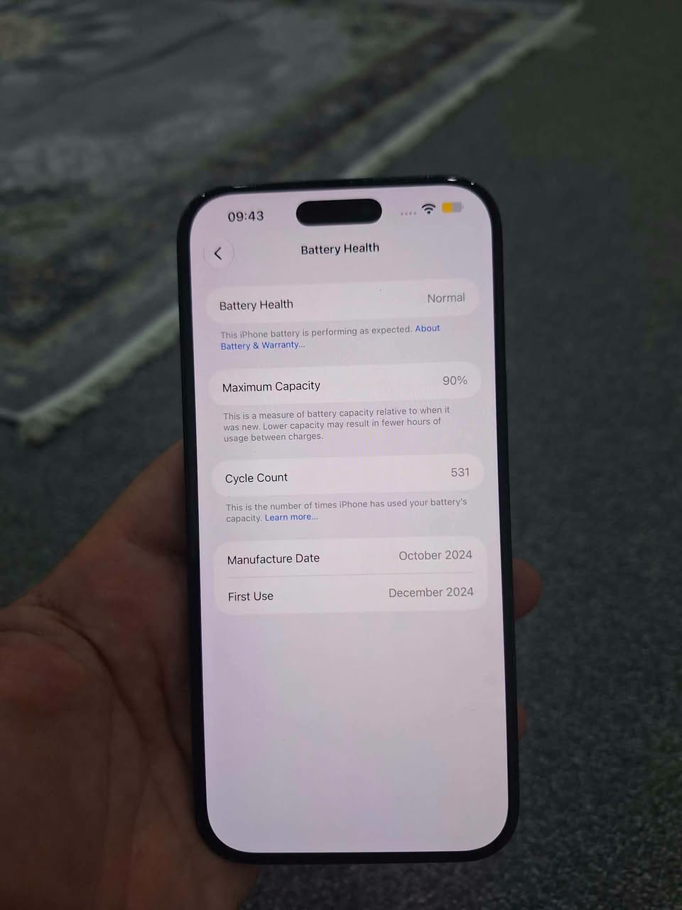 هذا موبايل صديقي يريد يبيعه ب ٧٠٠ الف دينار عراقي اربيل قلعه كؤترى سلام وهذا رقمه***********

نص مكتوب في الصور:
- 09:43 Battery Health Battery Health Normal This iPhone battery is performing as expected. About Battery & Warranty... Maximum Capacity 90% This is a measure of battery capacity relative to when it was new. Lower capacity may result in fewer hours of usage between charges. Cycle Count 531 This is the number of times iPhone has used your battery's capacity. Learn more... Manufacture Date October 2024 First Use December 2024
- 09:43
- <
- Parts & Service
- Parts and Service History is collected by Apple and shows information, status and repair details for this iPhone. Learn more...
- SERVICE HISTORY
- Display
- Unknown
- Battery
- Genuine
- Camera
- Used
- Face ID
- Issue