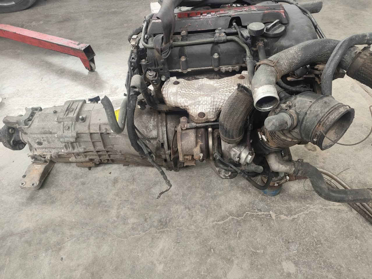 السلام عليكم مكينه حاويه جينسس 2000 cc توربو كامله مع كل التفرعات گير عادي لحد يگلي اريد الگير ابوحده او حاجه منها كلها كلها و ابسعر مكينه طابوگه حط السعر اليعجبك و اخذه كامله و ما اوكف وياك اجتني ويه غراض الامريكي مالتي 
*********** للتواصل واتس اي شي
