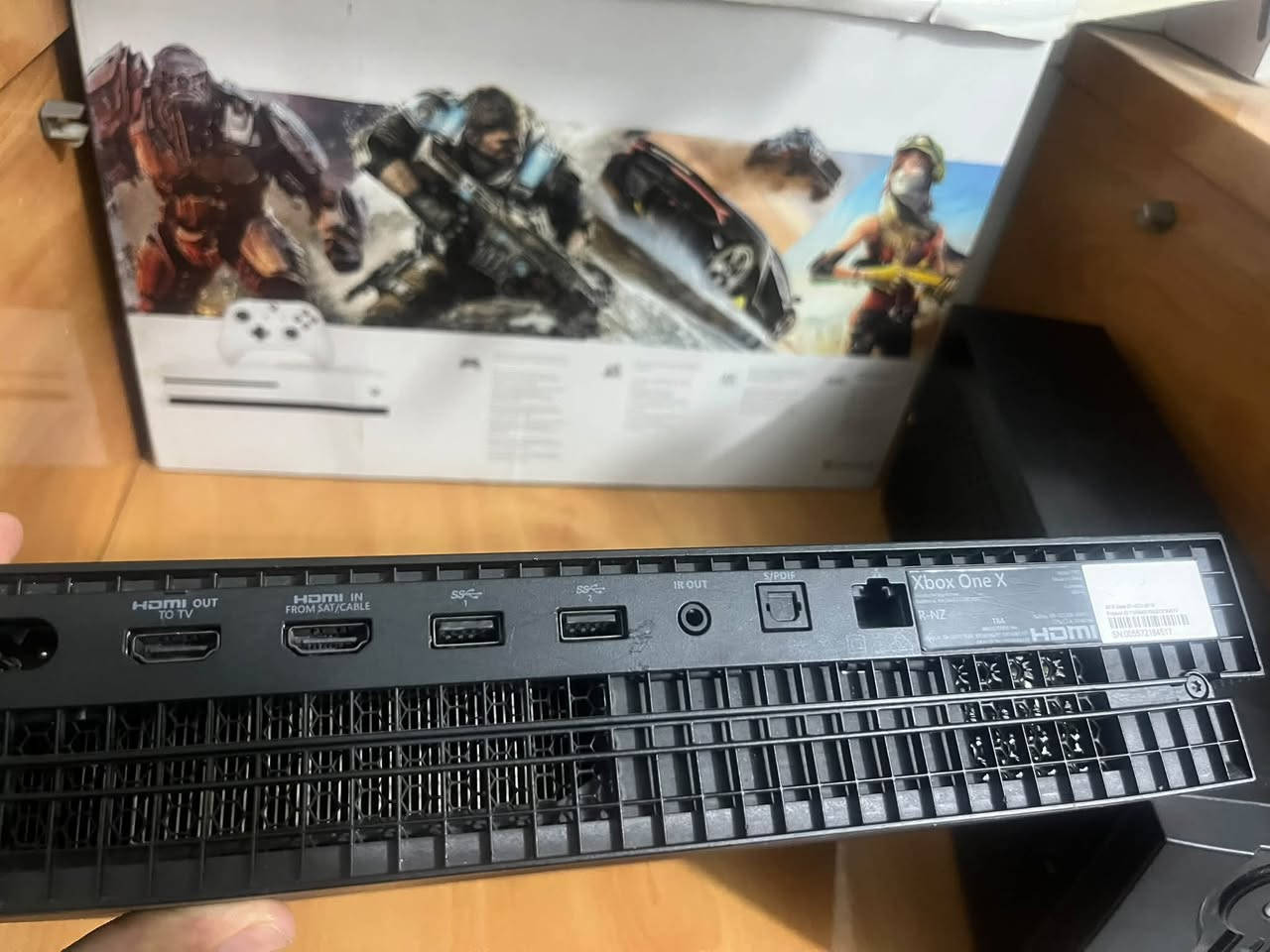 Xbox one -X-
ذاكرة 1 تيرا نضيف  مراوس ب سيريس اس مع فرق او بيع ب 190 🔒 ***********
