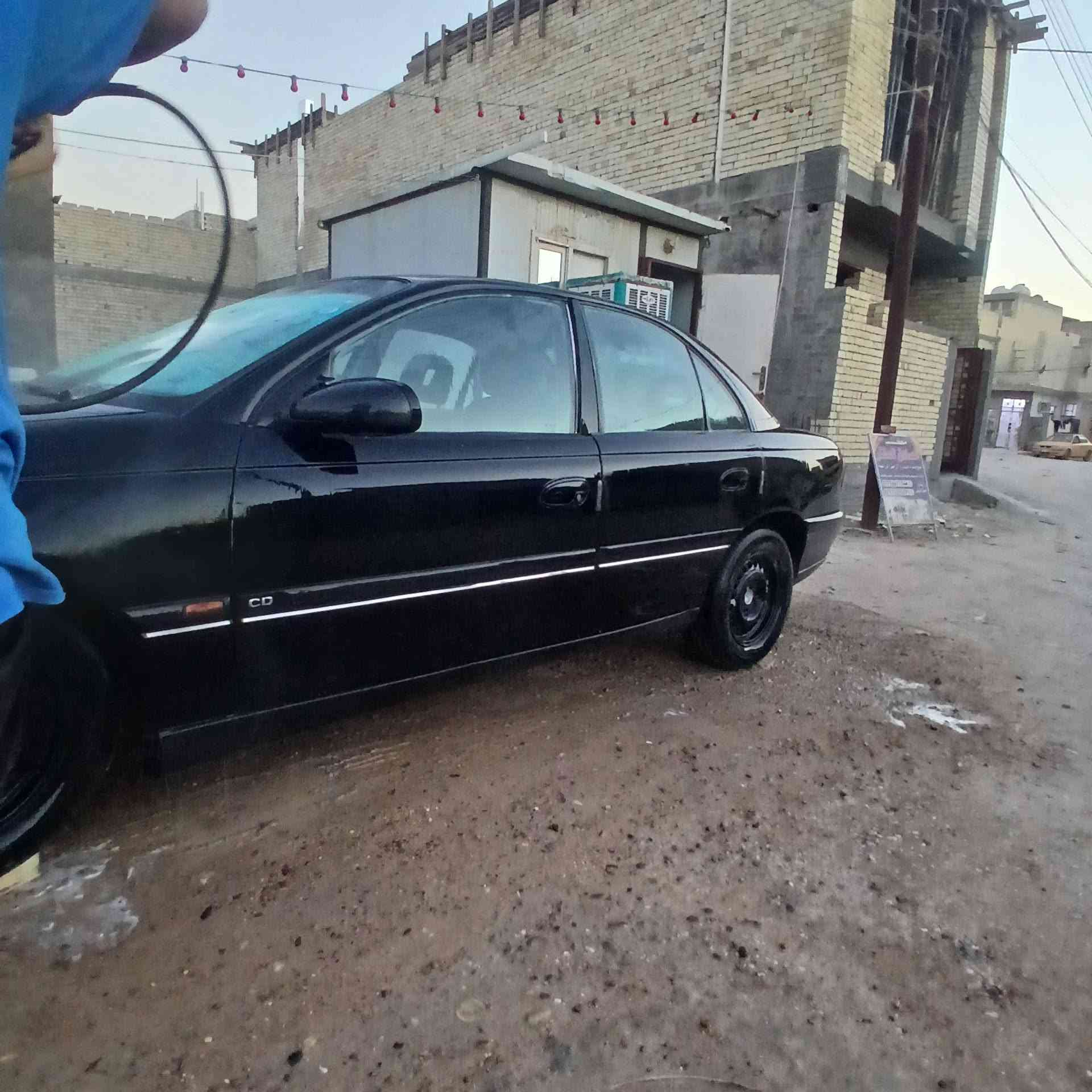 السلام عليكم اوبل بزون للبيع مديل 1994 رقم بغداد  شرط التحويل تخم تاير تبريد شغال مكينه ٦ سلندر محور بطه  كير اتوماتيك   فتحه سقف  مكان بغداد الامين   سعر ٤٢   رقم  ***********
