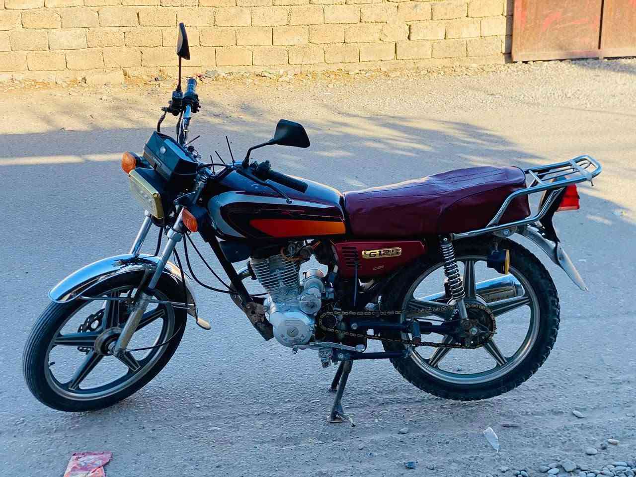 ((مكلف بالنشر)) اسلام عليكم سيفان 2019 موطور جدام العين نشاط معدل نار السعر 375 وبيه مجال رقم صاحب الموطور ***********
