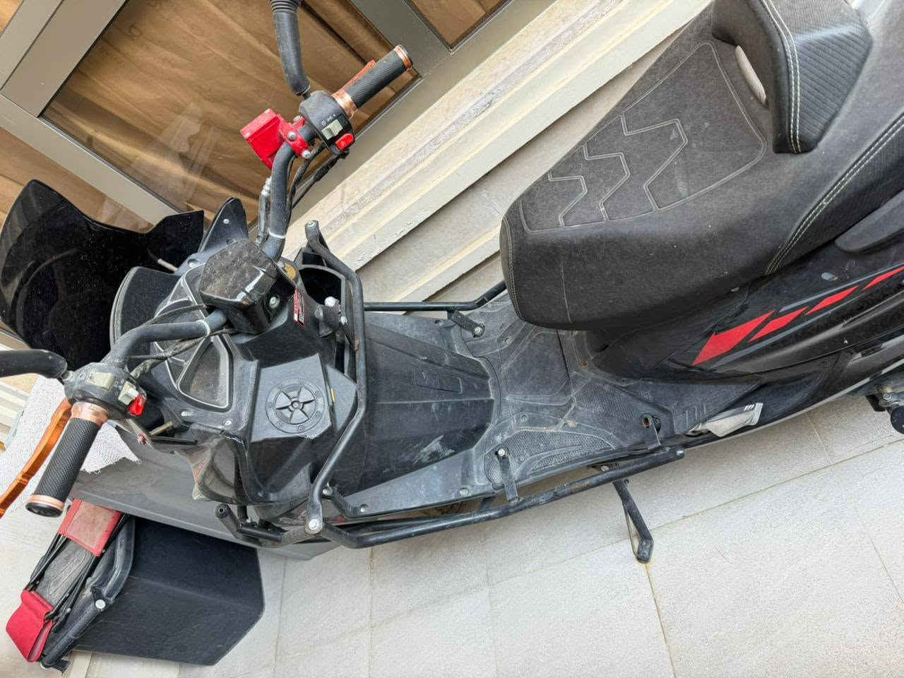للبيع 🔥🔥
كوست Ghost 

دراجه موديل 25 

نظيفه وجاهزه من كلشي كفاله بكلشي ماشيه قليل 

السعر 500 الف دينار . وليه مجال شي بسيط 
 

سبب البيع مااطلع بيه . يرادله فقط غسل وشغل واطلع 

***********    متواجد اتصال واتس اب مازنجر
