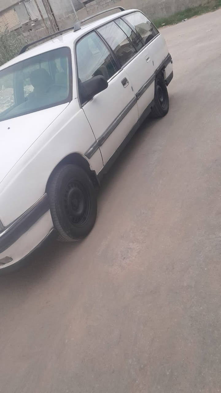 اوبل اوميكا استيشن موديل ٩٠محرك ٢٠٠٠كيراوتماتيك تخم تاير جديد رقم انبارانكليزي جديدتحويل مباشر سنويه لسنه ٣١ تجديدها سعرها٣٢بيها مجال***********
