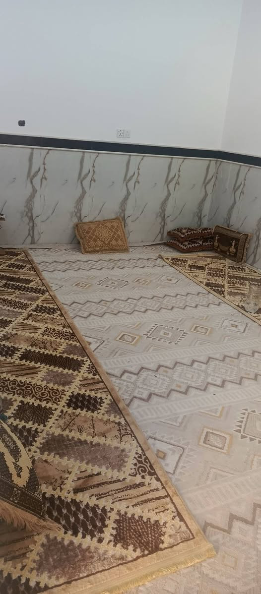 للبيع بيت زراعي سند 25 مساحه 260 طابقين عنوان دوانم النفط شارع شركه نفط ميسان قرب اسواق ماركه جكليته اتصل ***********
