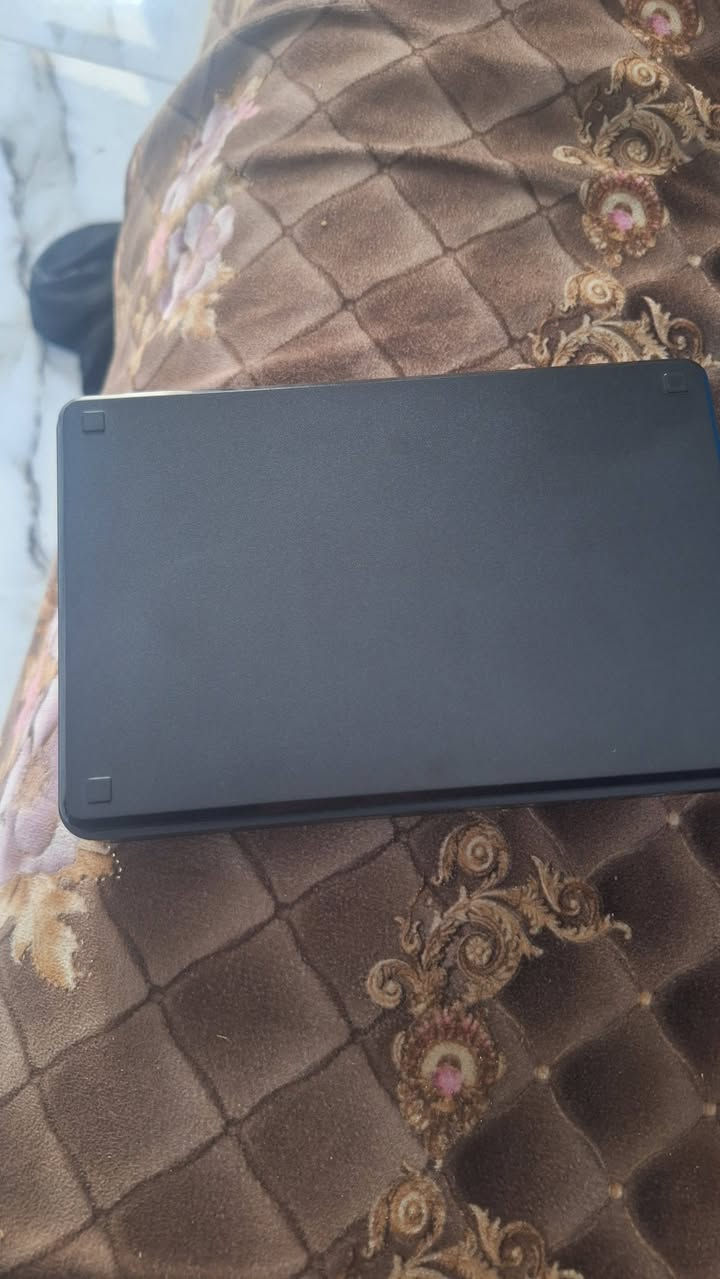 السلام عليكم ups اخذته قبل شكم يوم ما استعملته بقيته بكارتونته فقط مفتوحة الكارتونة رايده 20 مكاني بغداد الشعب ***********
