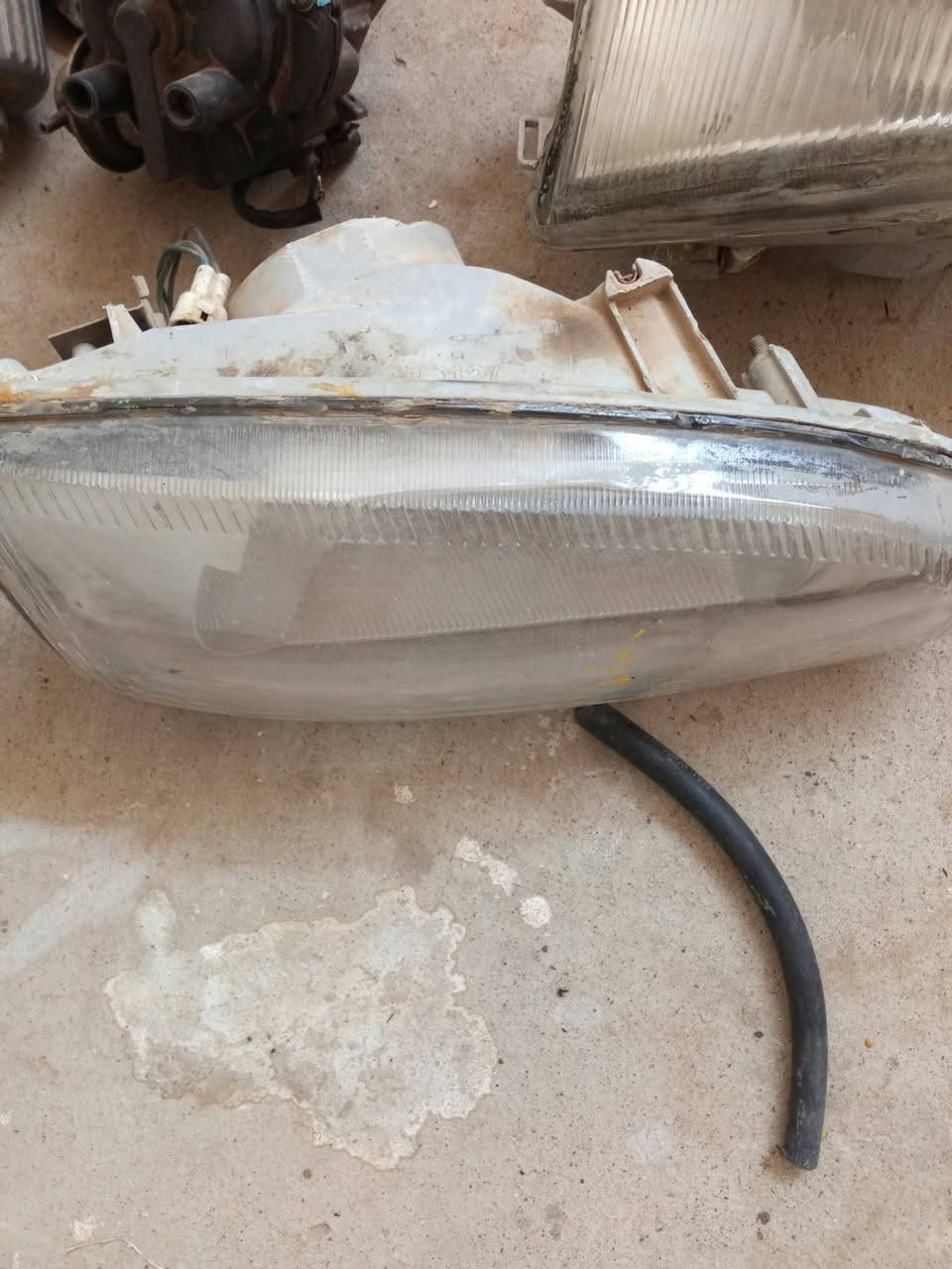 السلام عليكم غراض براتون جوز لايت كابرته 3ديلكو السعر 100كلهن شلع مكاني جنوب الموصل ***********
