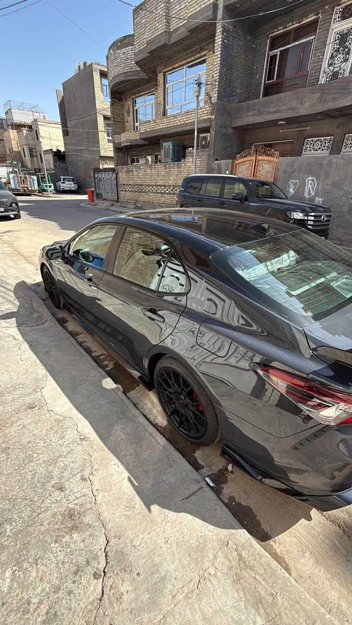 السلام عليكم 
كامري 2024 TRD
اللون اسمنتي 
بدون حادث كلين
عداد المسافات 10500 ميل
للاتصال ***********
ميحتاج ذكر مواصفات ال TRD
