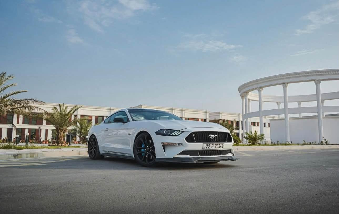 سلام عليكم
للبيع موستنك GT 5.0 
موديل 2020 
نسخة 55 🔥
—————————
عليها :
. X-Pipe

. Downpipe

. Headers

. تفريغ وبرمجة طلال 
—————————
حادث السيارة : باب + جاملغ السائق بدون دواخل ايرباك بردة فقط 
مكانين بارد 
الممشى  56000
السعر 200$
مكان السيارة : بغداد - حي الجامعة 
***********
