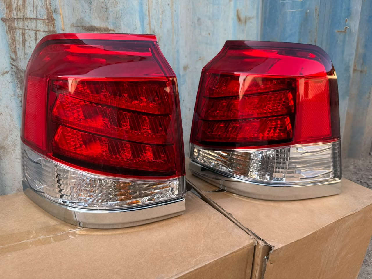 قطع غيار • لكزس LX570 • شارع الظلال