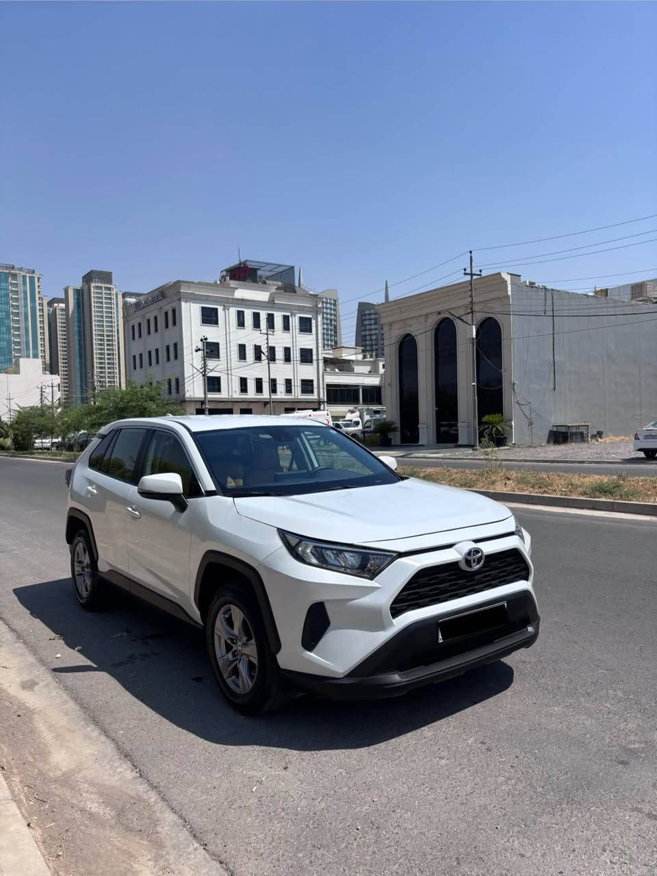 Toyota Rav4 2024 Le
تويوتا راف٤ 
٢٠٢٤
مواصفات Le
خليجي سيارة
ماشية 40.000Km
سيارة ١ قطعة صبوغ بدون أيرباك 
كير و محرك شرط
مكينة 2.5 
سيارة رقم جاهز
سعر 235$ بي مجال
*********** أربيل, العراق
