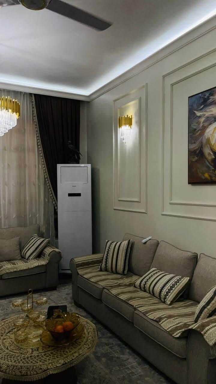 🏡 فرصة مميزة للبيع – بيت سكني في جكوك / حي الأساتذة
📍 شارع 15

بيت بموقع ممتاز وواجهة مرتبة، مناسب للسكن العائلي. 

✨ تفاصيل العقار:  
▪️ المساحة: 150 متر  
▪️ الواجهة: 7.5 متر  
▪️ النزال: 20 متر  

منطقة هادئة وقريبة من الخدمات، مع توزيع ممتاز للمساحة 🌟

📞 للاستفسار والتفاصيل أكثر:  
***********
