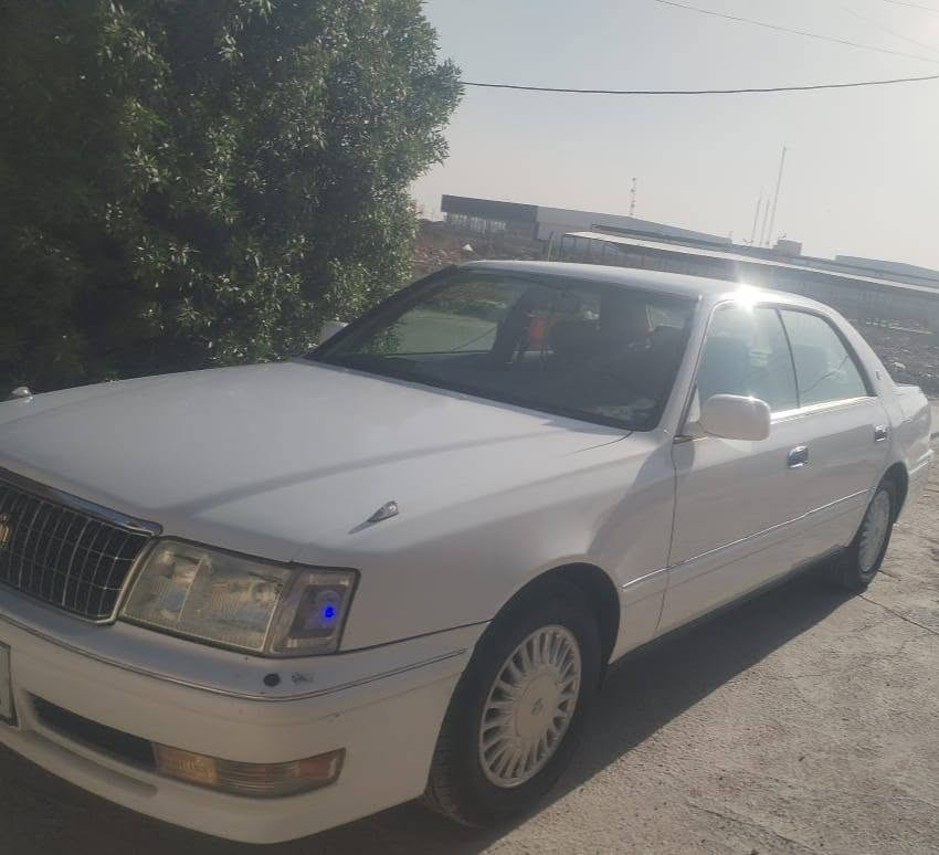 السلام عليكم
كراون راس الثور فلات
لون ابيض موديل96
مكفوله بيها جاملغ خلفي مصلح 
سياره استعمال شخص 
رقم انبار رقم دولي جديد باسمنا مشروع وطني 
بيها منضومه غاز  
سياره جاهزه  من تايرات  حداديه كله جاهزه خير من لله 
التبريد بيه مشكله شوي يفصل هلايام صار هذا لشي قبل شهر
مكان السيارة الديوانيه 
78
معا المجال
اي استفسار***********
