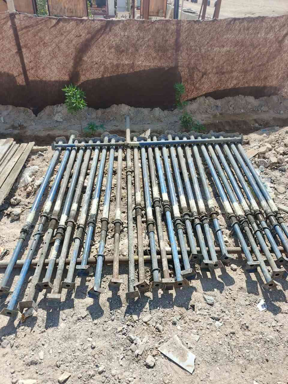 للبيع مترين لوح ابو 4
و50جك حاظن درجه اوله 

***********

نص مكتوب في الصور:
- صوت نص التأثيرات الشروح التوضيحية الملصقات حفظ تعديل التالي