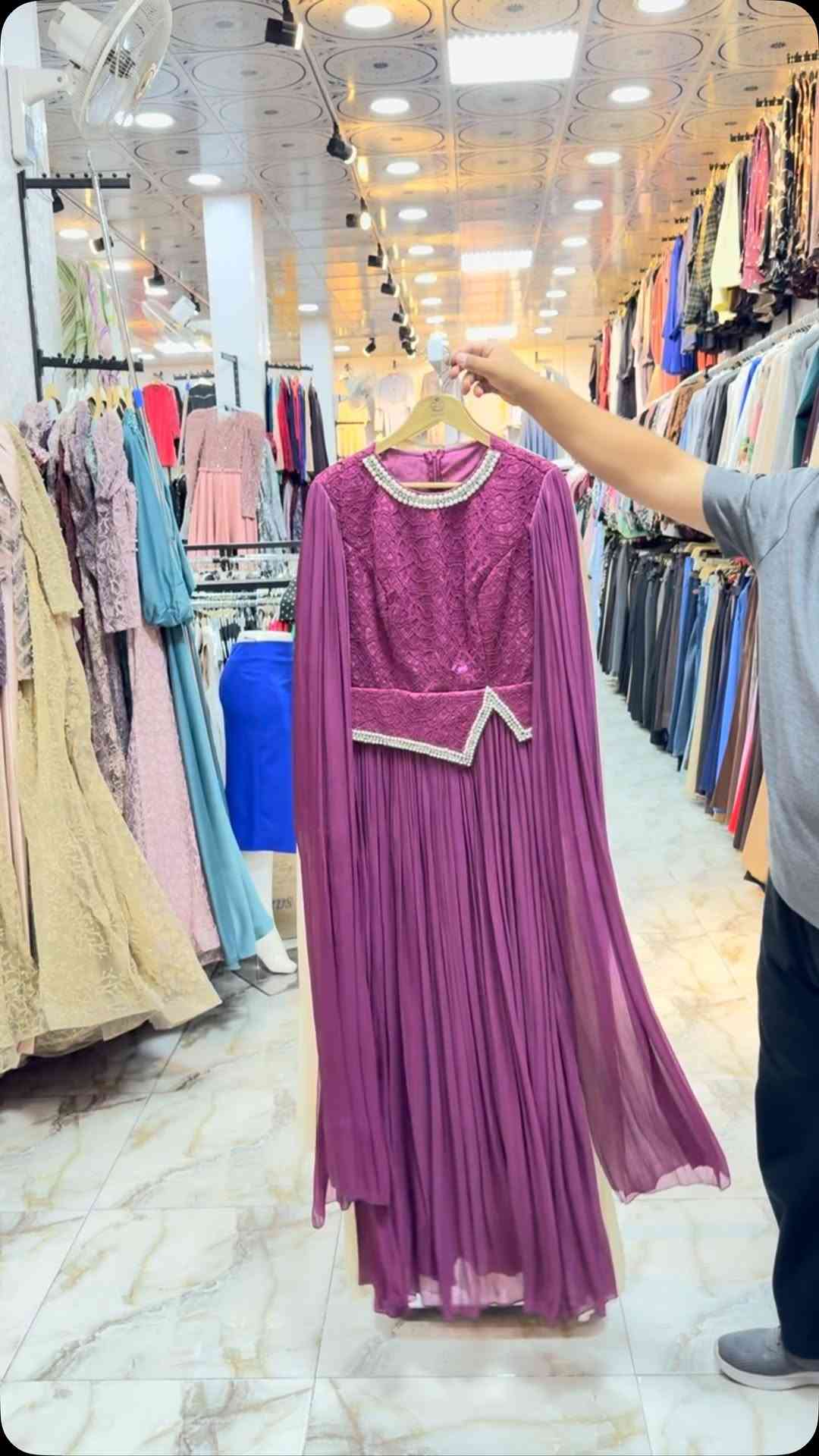 ألبسه نسائية • تكريت نهاية شارع الزهور • توصيل لكل المحافظات