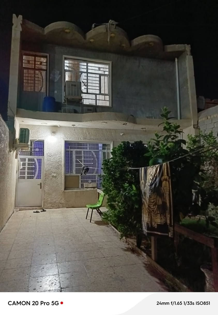 سلام عليكم دار للبيع اخوان م160ابحي البتول ابصف الطاقه الكهرباء البيت استقبال +3غرف+مطبخ+صحيات خارجي وحمام داخلي+ولغرفه الثالثه اسويت+ منطقه هدووو البيت طابو زراعي *********** /***********واتساب فقط ولخاص مفتوح

نص مكتوب في الصور:
- CAMON 20 Pro 5G 24mm f/1.65 1/50s ISO771
- CAMON 20 Pro 5G
- 24mm f/1.65 1/33s ISO839
- CAMON 20 Pro 5G 24mm f/1.65 1/33s ISO851
- CAMON 20 Pro 5G 24mm f/1.65 1/14s ISO5960
- CAMON 20 Pro 5G 24mm f/1.65 1/50s ISO628