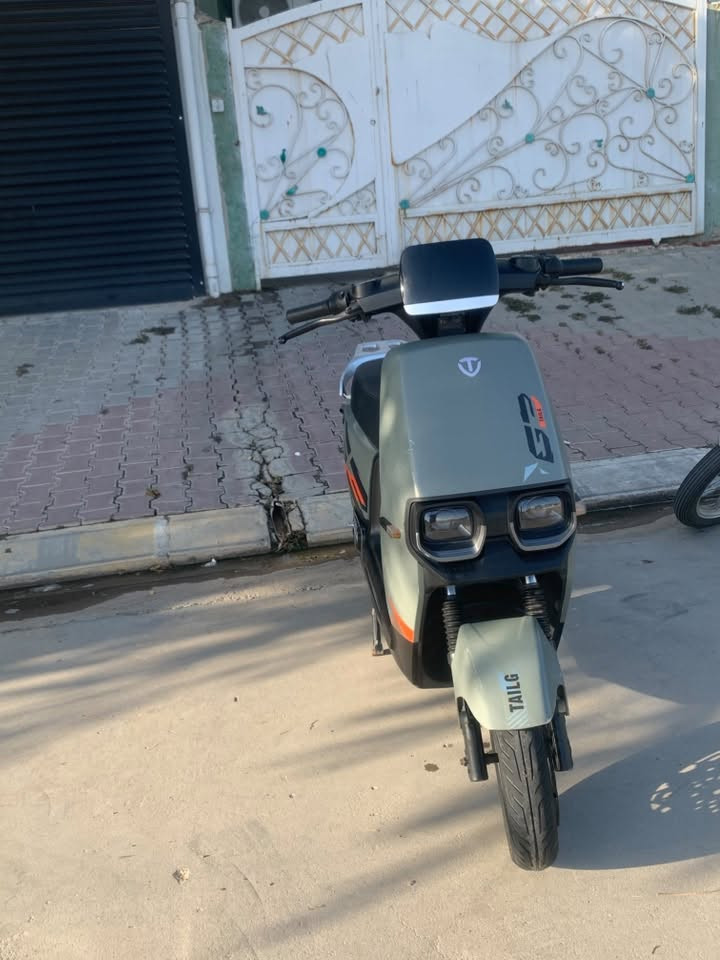 سلام عليكم
دراجه تالج (تسلا ) 2025
نضيفه مابيها اي عيب 
32A
الدراجه ابيعها بدون بطاريات 
عنوان الاسرى والمفقودين 
***********
