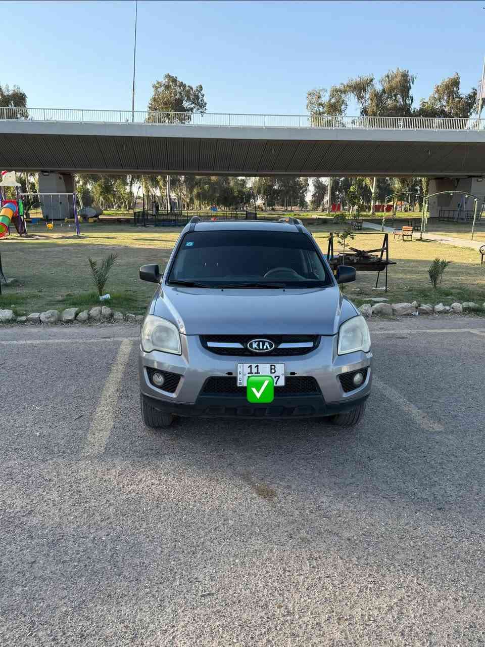KIA SPORTAGE (وارد خليجي)
الموديل :-2009
عداد المسافة :.205000كم
لوحات التسجيل :- بغداد رقم جديد بأسمي سنوية 2029
حجم المحرك :-4 سلندر سعة 2000
فتحة سقف سلايد
السعر :-11.5$ قابل للتفاوض
العنوان :- الكرخ / الدورة
للإستفسار :- ***********
ملاحظة :- السيارة  كير ومحرك بلادي ادامة كاملة للصدر ومنظومة التبريد 
تخم تاير اصلي كوري 
منضومه غاز جديده من 3 اشهر شديته
