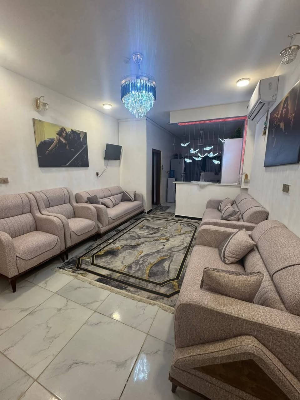 السعر 45 مليون وبي مجال #دار_للبيع حي الأمين (شارع معمل التنانير) زراعي سند 25 مداور مباشر
🔹 المواصفات:
▪️ الموقع: ركن (مميز ومرغوب)
▪️ المساحة: 100 متر
▪️ الواجهة: 6.5 متر
▪️ النزال: 16.5 متر

🔹 تفاصيل البيت:
▪️ غرفة نوم
▪️ صالة مفتوحة على المطبخ (تصميم حديث)
▪️ استقبال
▪️ حمامات داخلية وخارجية

🔹 موقع حيوي قريب من الشارع والخدمات
~~~~~~~~~~~~~~~~~~~~~~
#متابعة_الصفحة
#نستقبل_جميع_عروضكم*********** مراجعه الواتساب 
السعر 45 مليون وبي مجال #دار_للبيع حي الأمين (شارع معمل التنانير) زراعي سند 25 مداور مباشر

