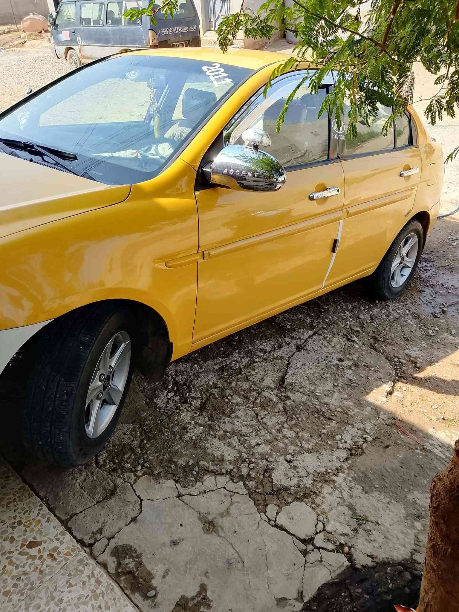 اكسنت موديل 11 رقم مصطره امريكي محرك 16 كاربون بنزين تحكمات وتو جوم كهرب ويل كب طخم تايات جديد شاشا دوشما جديد باتري جديد محرك مال كصى رقم بغداد بسمي تريد تحويل تريد وكالا ضرر صندوك وجملق مبدل بدون دواخل مكان السيارة الموصل الايمن السعر 90 وبيها مجال ***********
