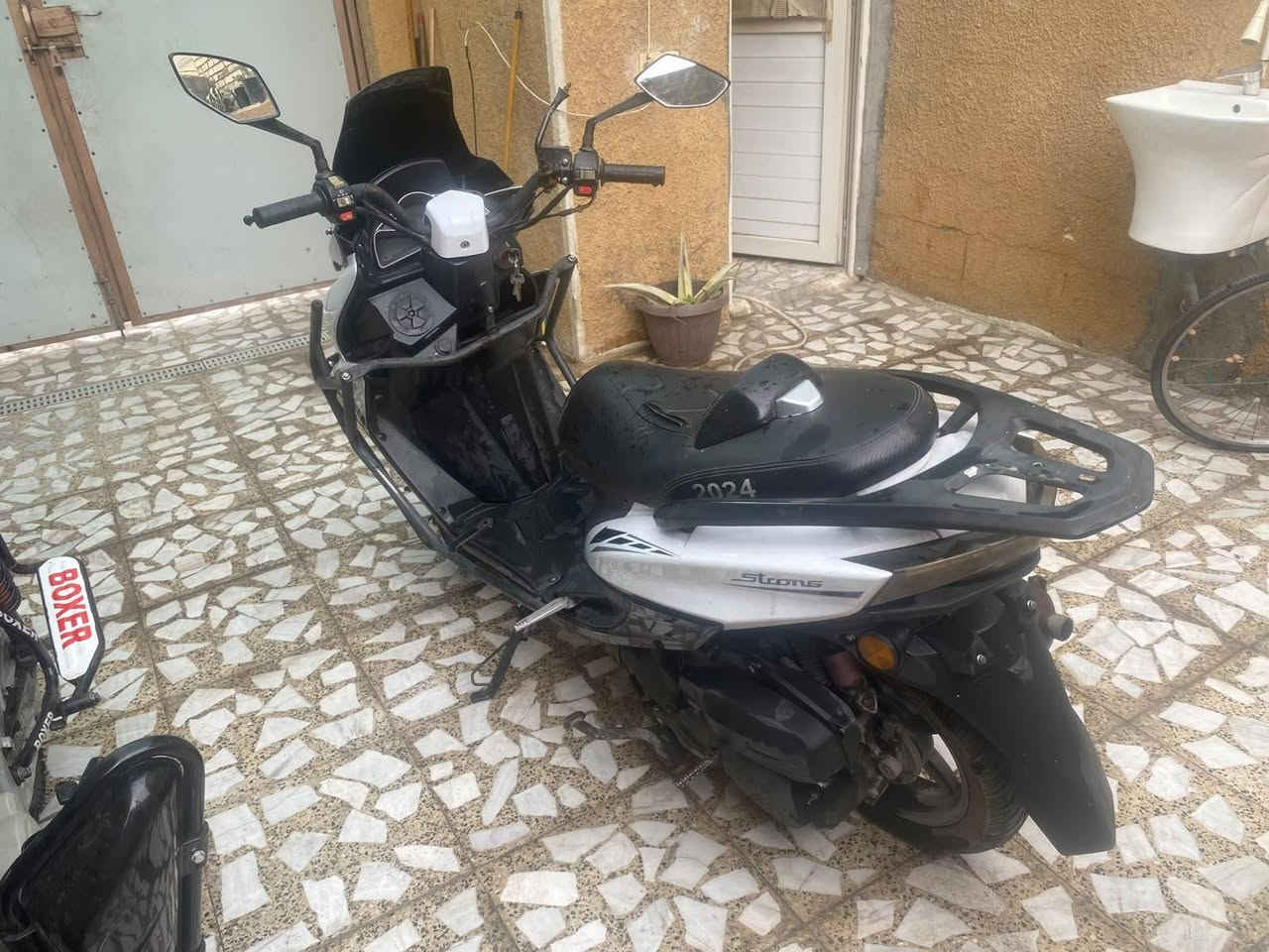 صيني • دراجة • بغداد