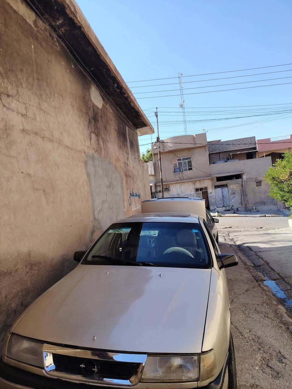 سلام عليكم اوبل فكتره حجم 16فول نضافه لا نفخ وله صرف كير و محرك شرط فقط بس جماليه مصبوغه سعر خاص تصال عل رقم ***********
