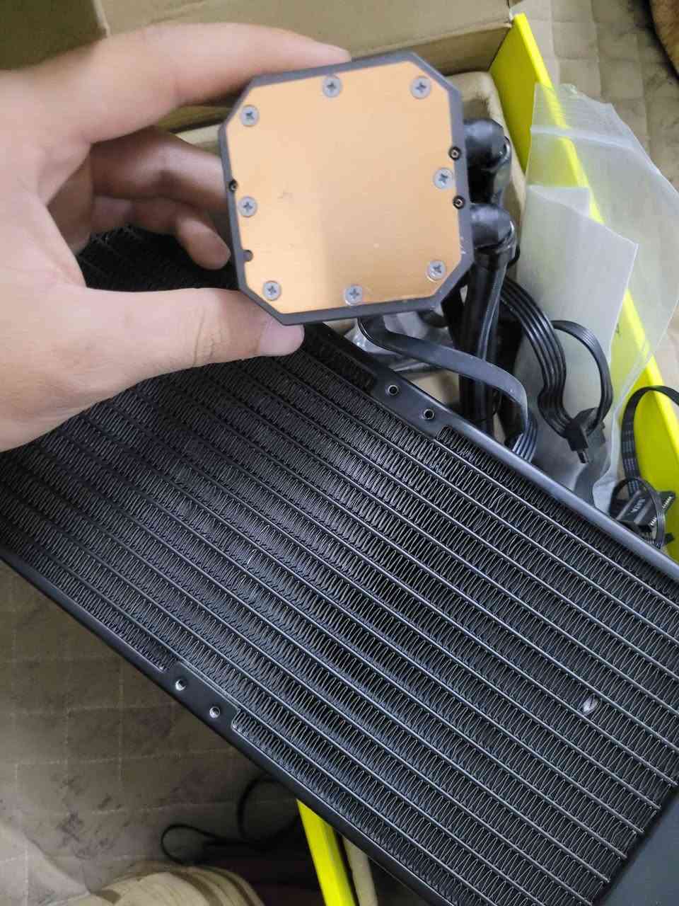 مبرد مائي كورسير
حجم الراديتر 280 ملم
حجم المروحة 140 *2

يدعم معالجات intel من جيل الرابع الى اخر جيل
يدعم معالجات amd من الجيل الثالث
يدعم مذربورد STR4 و TRX4

سعره 80 الف مع التوصيل
***********
بغداد الحميدية بغداد, العراق
