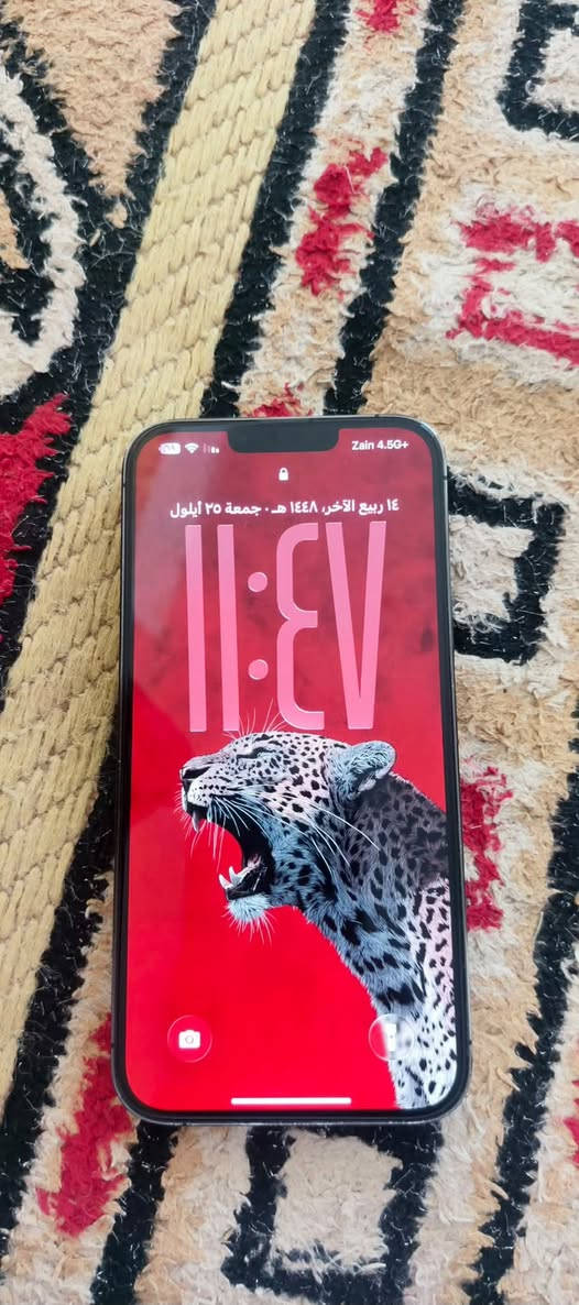 إيفون 13برو ماكس مكفول كفاله عامه امريكي مع كرتونه بطاريه 81% 
لنضافه فول جهاز مامستخدم هواي علا ايد وحده 
للتواصل *********** السعر 750 وبيه مجال غليل

نص مكتوب في الصور:
- 11:48
- حالة البطارية والشحن
- كما هو الحال مع البطاريات القابلة لإعادة الشحن، بطارية الهاتف قابلة للاستهلاك وتصبح أقل فاعلية مع الوقت. معرفة المزيد...
- الحد الأقصى للقدرة
- %81
- هذا قياس لقدرة البطارية مقارنة بقدرتها عندما كانت جديدة. قد تتسبب القدرة المنخفضة بتقليل ساعات الاستخدام بين عملية الشحن والأخرى.
- أقصى قدرة للأداء
- ستساعد الأنظمة المضمنة في النظام والمكونات في تخفيف آثار الأداء التي قد تلاحظها أثناء التقدم الكيميائي في عمر بطارية iPhone.
- شحن البطارية المحسن
- للحد من استنزاف عمر البطارية، يتعلم الـ iPhone من عادات الشحن اليومية، بحيث ينتظر ولا يتجاوز 80% حتى يحين موعد حاجتك إلى استخدامه.