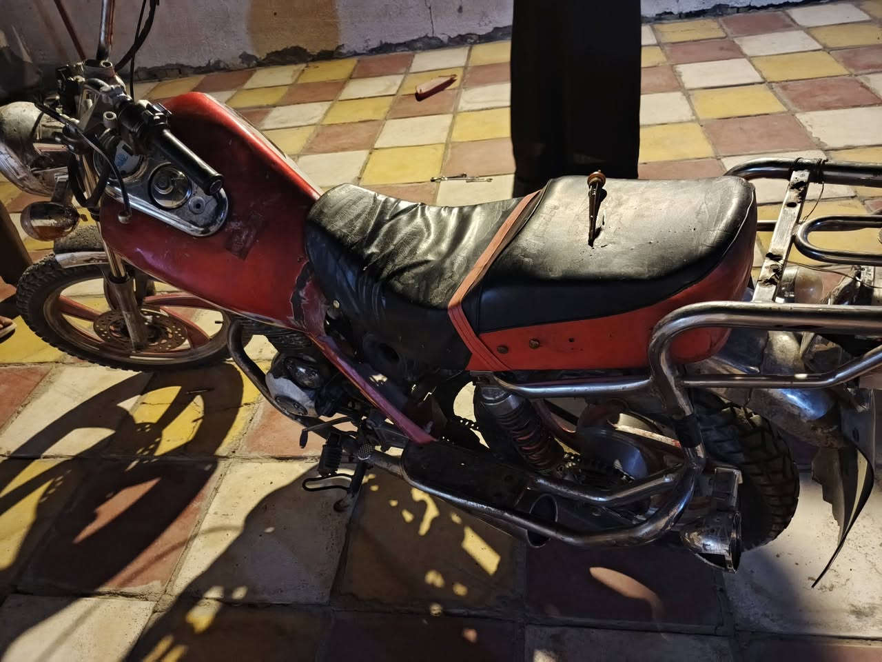 ١٥٠ • اوراق • مجال قليل