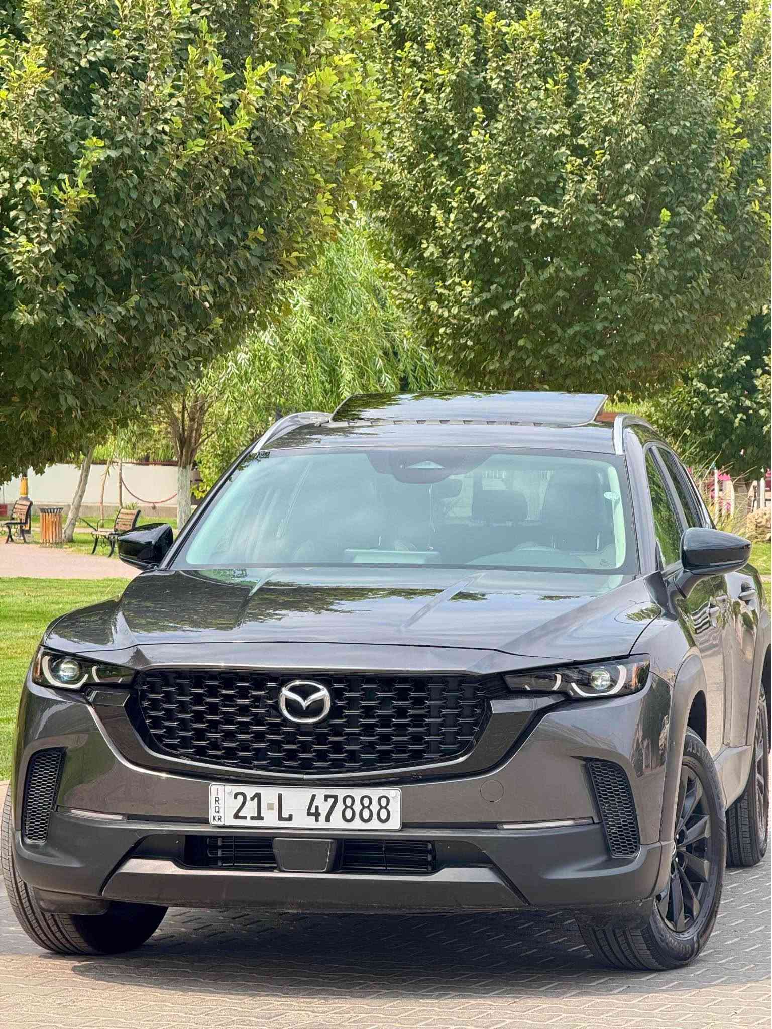 MAZDA CX-50 2025 primuem 
مواسەفاتی پریمیومە دەرگای دواوی بۆیاخە ئێرباگ بەس سوکان تەقیوە سەیارەکە ڕەقەمەو بە ناوی  خۆمانەوەیە توحویلو خەرامە بە شەرت ٢٠٠٠ کلم ڕۆشتوە هسابکە هەر سفرەو ڕەقەم کراوە 
*********** السليمانية, العراق
