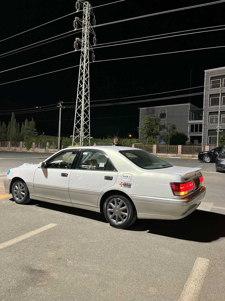 بەناوی خوای گەورە
شتی نمونە و دانسقەیی لۆک
مەلیکەکڕاون (مــــووس)مــۆزی
مۆدێل 2003 
کۆد و بارکۆدی وەرگرتوە
تەنها شوێن مووسی یەک جەمەلەخی پیشی بۆیاخە  
بیدەحمولیدراو 
مەکینەدیفۆری بچوک
یەک دووگمە
ناوزەرد
ویل نەجمەی نەوتی لەژیرە
برێکی بەستراوە
لایت و بەگ لایت کڕیستاڵ 
ئاوێنەشەفت 
چوارجام ئۆتۆ
تەبریدساردووگەرم
شاشە
چوار تایە و ویلی لۆک
بێ چاڵوشوخت
لەدەعامی بۆدەعامی هەمووگیانی بەشەرت
بۆحیبوحارمەگەری تەنها سەیاقی ئەویت  
محامەلەمەکە تائەجیەترای
کەوەک رسمەکان نەبو یان جوانترنەبو مەسروفت لەسەرمن
سحری 49مەجالیکی برایانە 
***********
