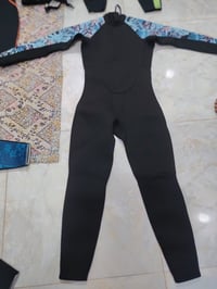 بدلة غوص • قياس لارج