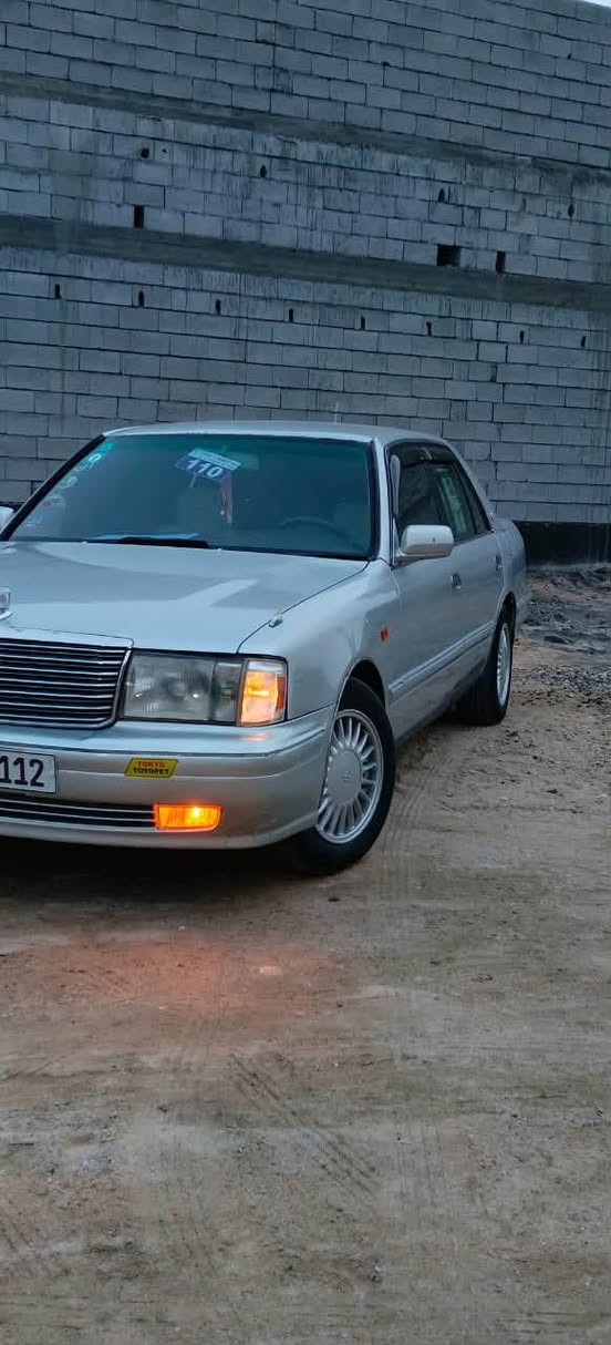 راس الثور للبيع كصه قماره حداديه جديده تبريد ثلج كير جديد  تخم تاير جديد مسجل شغال ما بيه كل نقص عده محرك بي بكن خفيف رقم جديد راعيه يمي مكاني البصره السعر 65  رقم تلفون ***********
