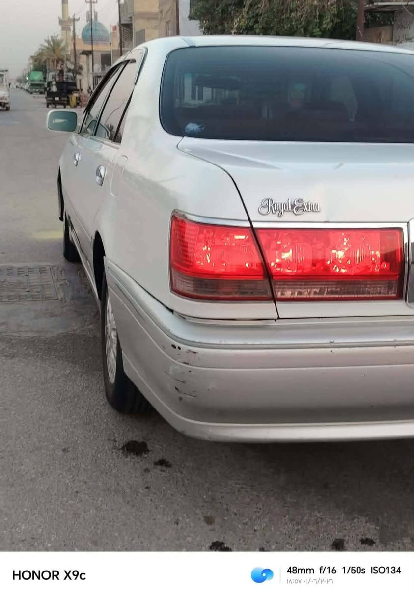 سلام عليكم
سياره ملكه #ادوات
كصة..... قماره    فقط
سياره حيل جديده اي نقص مابيه
محرك.    2500. ديفور   زغير  . جديد
حداديه.  اماميه وخلفيه       جديده
تبريد.    ثلج
كرستال اصل سياره 
تحويرت. تجف. فوك.  بس. تحوره ١٥ ورقه 
   
مكان........ نجف
سعر.        ٣٧
تواصل
***********.         وتساب
