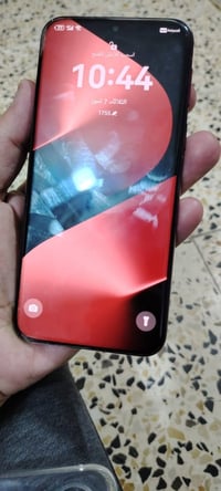 متوفر جهاز هواوي بي 80 بيورا برو 512 استخدام 20 يوم 07726085759