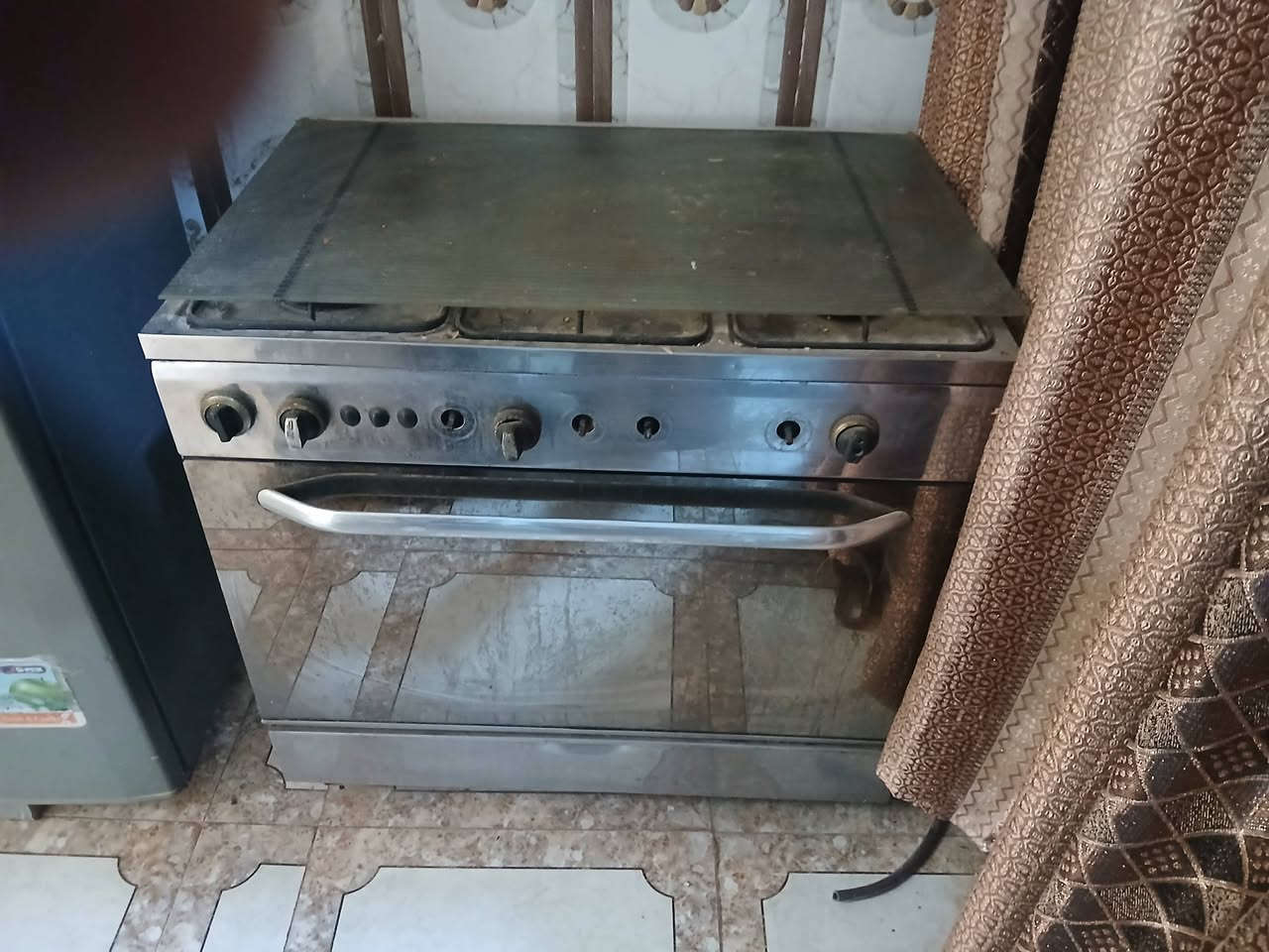 طباخ • للبيع