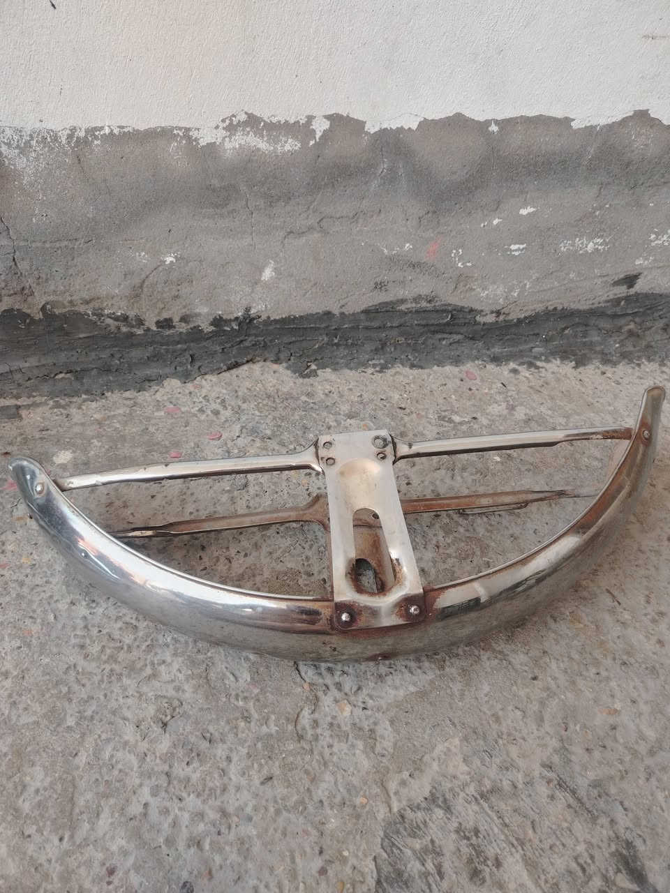 سلام عليكم غرض لبيع سعر ٢٥ مكاني شهربان ***********
