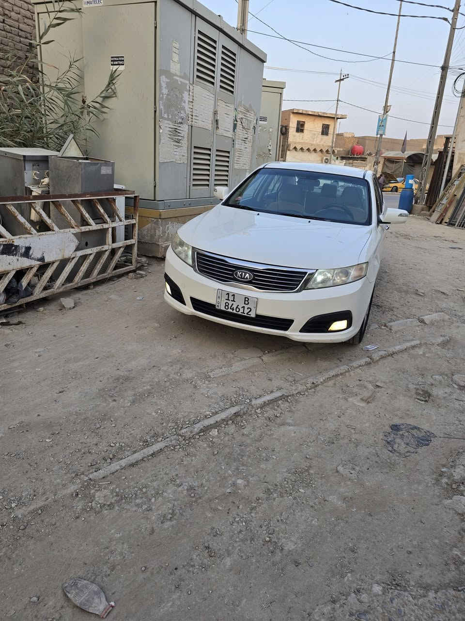 السلام عليكم سيارة اوبتيما للبيع ٢٠٠٩ بغداد بأسمي سيارة جاهزة مجهزة وكلش حلوة ونظيفة مكانها ديوانية للاستفسار التواصل معي رقم تليفوني *********** .
