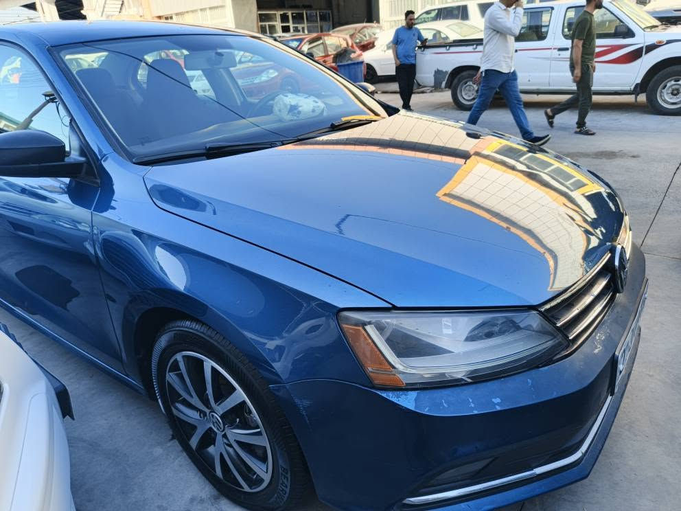 JETTA
مودیل 2016
رەقەموسەنەوی نویە تا2030تازەیە
مەکینە 14تۆربویە
سیارەکە کلینە بی بویاخە 
دەحامی لودەحامی بەشەرتە 
سعری داوای 118وەرەقەومحامەلیکی برایەنەی تیدایە ناونیشان هەولیر پیشانگاکانی ئازادی 
ژ.م *********** أربيل, العراق
