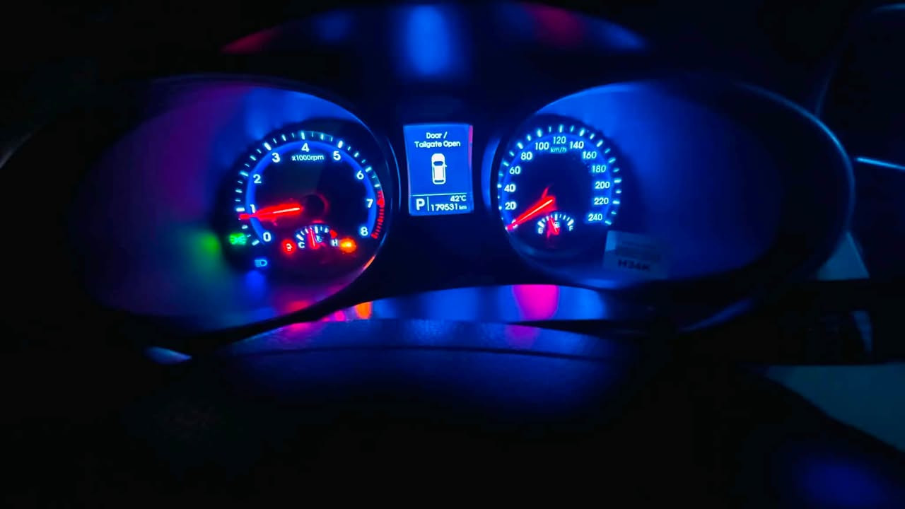 السلام عليكم
سنتافي للبيع موديل 2014

مكفوله كفاله عامه 

محرك اربعه سلندر 

سبعه راكب 

رقم نجف

بأسمي 

عنوان ديوانيه 

رقم *********** بي واتساب 

سعر 150 بيهه مجال
