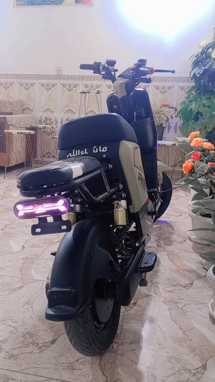 اومراوسه R9 • بطاريات جديد • تايرات ٨٠/١٠٠